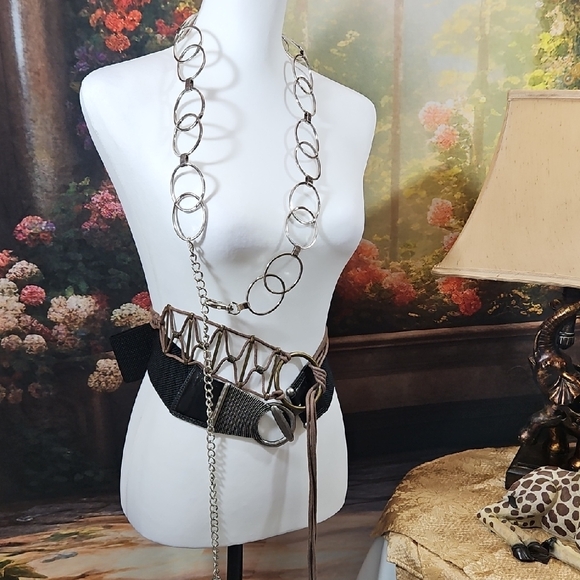 Elegant Black Belt by [Brand] - Picture 13 of 16